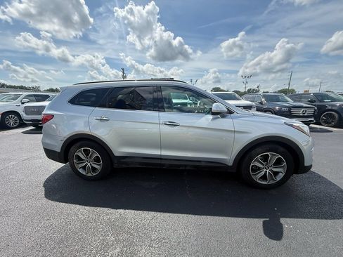 Used 2013 Hyundai Santa Fe GLS w/ Popular Equipment Pkg FWD image 2