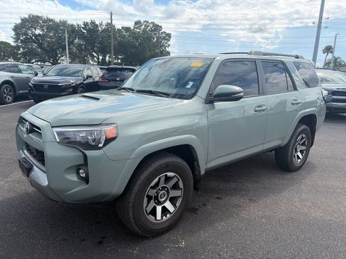Used 2023 Toyota 4Runner TRD Off-Road Premium w/ Moonroof Package AWD/4WD image 3