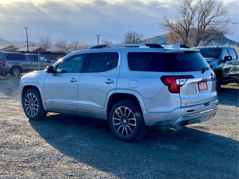 Used 2020 GMC Acadia Denali w/ Denali Ultimate Package image 4