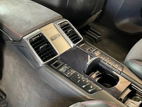 Used 2013 Porsche Panamera GTS image 23