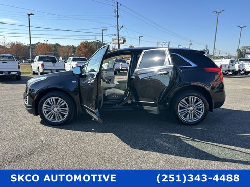 Used 2017 Cadillac XT5 Premium Luxury image 33