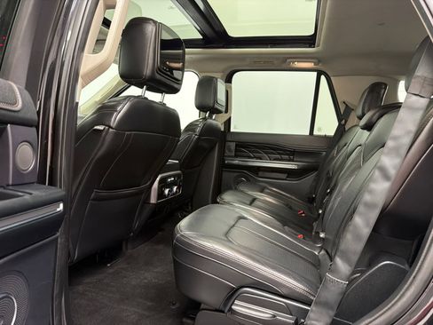 Used 2019 Ford Expedition Platinum AWD/4WD image 22