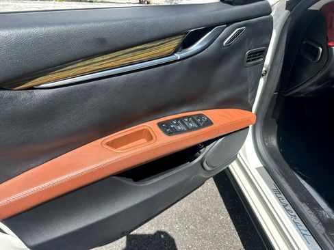 Used 2016 Maserati Ghibli S image 30