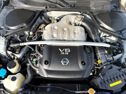 Used 2006 Nissan 350Z Track w/ (N93) Cargo Convenience Pkg image 9