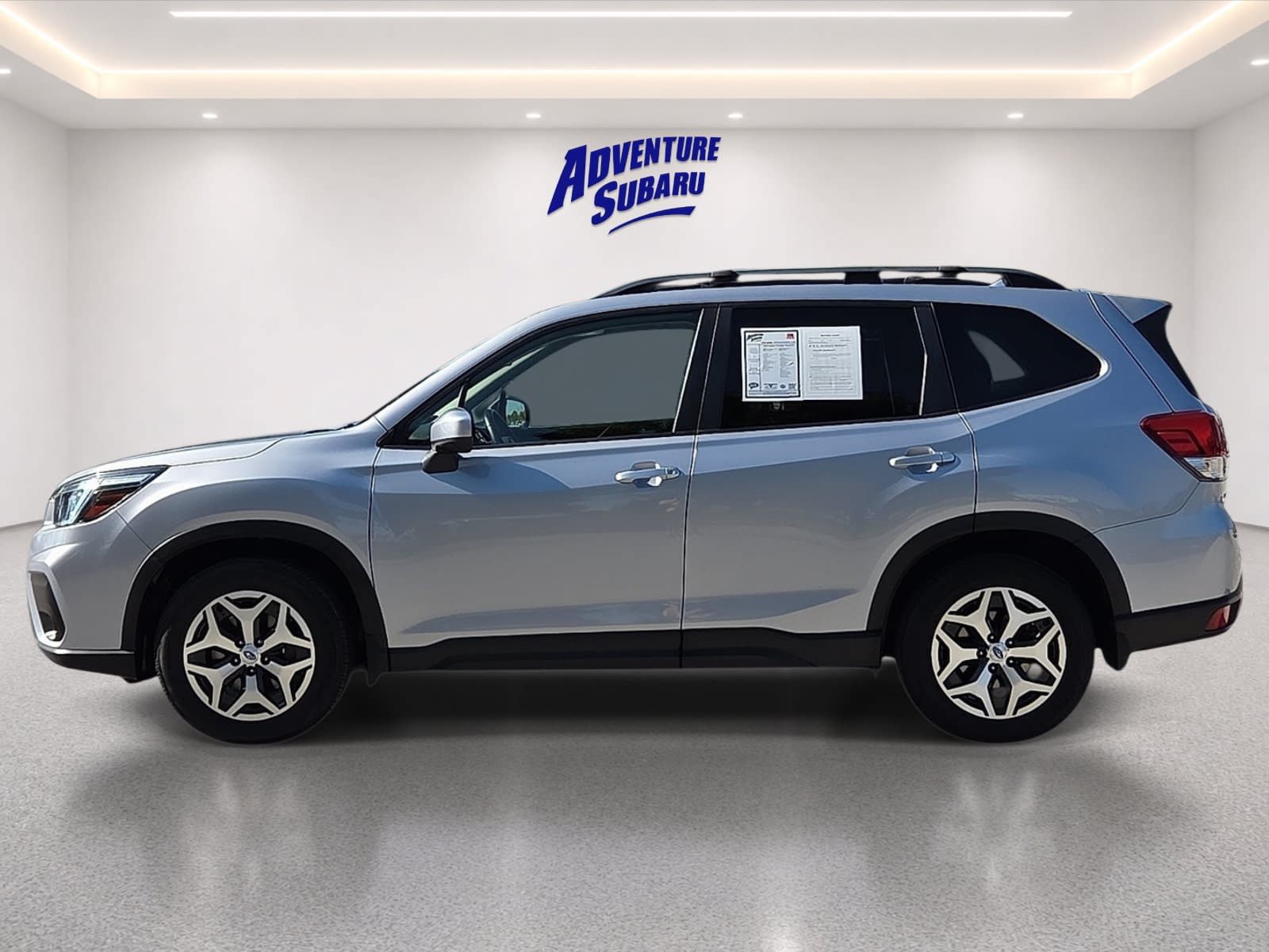 Used 2019 Subaru Forester Premium w/ All-Weather Package AWD/4WD image 4