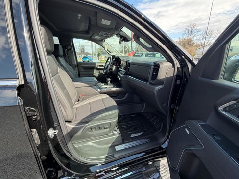 Used 2026 GMC Sierra 1500 SLT w/ SLT Premium Package image 12