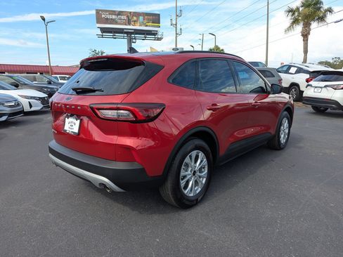 Certified 2025 Ford Escape Active FWD image 5