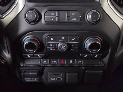 Used 2021 Chevrolet Silverado 1500 LT w/ All Star Edition Plus image 23