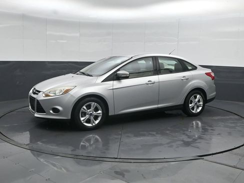 Used 2013 Ford Focus SE FWD image 7
