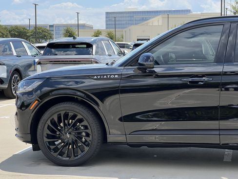 New 2025 Lincoln Aviator Reserve w/ Equipment Group 201A image 5