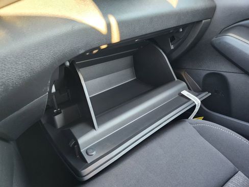 New 2025 Nissan Altima 2.5 SV image 32