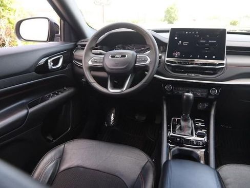 Used 2024 Jeep Compass Trailhawk AWD/4WD image 22