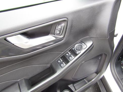 Used 2023 Ford Escape ST-Line w/ Tech Pack #1 image 12