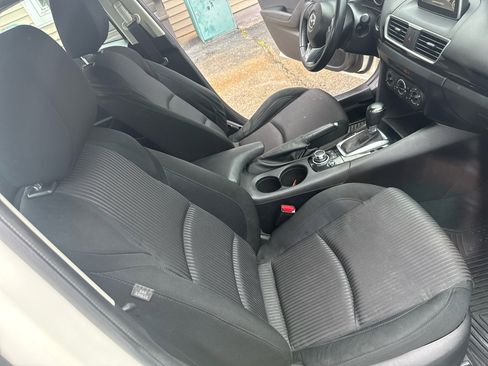 Used 2015 MAZDA MAZDA3 i Touring image 29