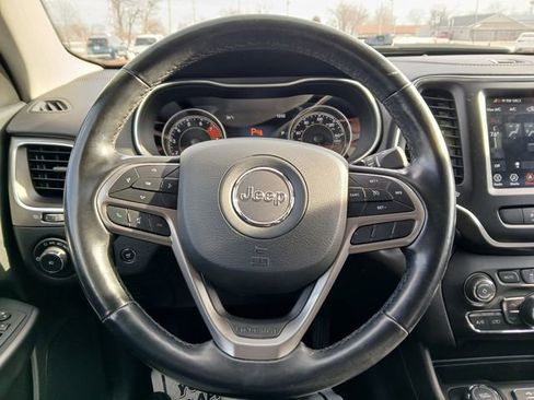 Used 2021 Jeep Cherokee Latitude Lux w/ Comfort/Convenience Group image 20