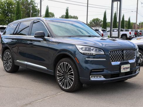 Used 2023 Lincoln Aviator Black Label w/ Class IV Trailer Tow Package AWD/4WD image 1