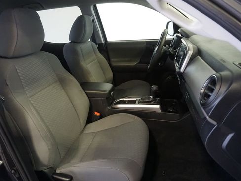 Certified 2023 Toyota Tacoma SR5 AWD/4WD image 23