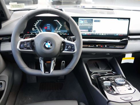 New 2026 BMW 530i w/ M Sport Package image 6