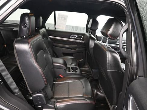 Used 2017 Ford Explorer Sport AWD/4WD image 9