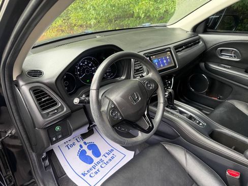 Used 2018 Honda HR-V EX-L image 17