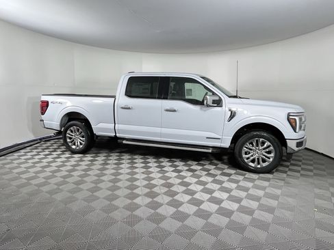 New 2025 Ford F150 Lariat w/ Equipment Group 502A High image 6