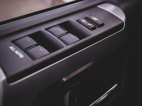 Used 2022 Toyota 4Runner SR5 Premium image 22