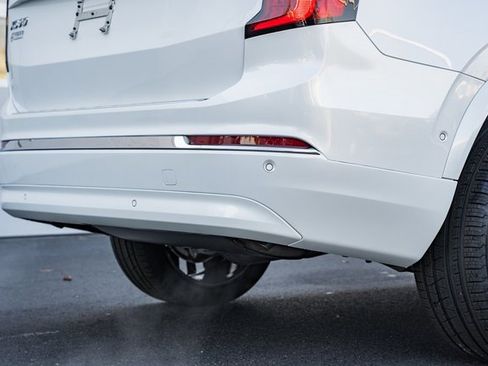 Used 2025 Volvo XC90 T8 Plus w/ Protection Package Premier image 8