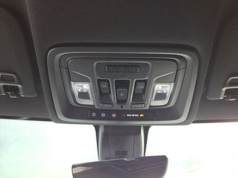 Used 2021 GMC Sierra 2500 AT4 w/ AT4 Premium Plus Package image 27