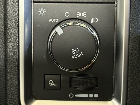 Used 2015 RAM 1500 Outdoorsman AWD/4WD image 24