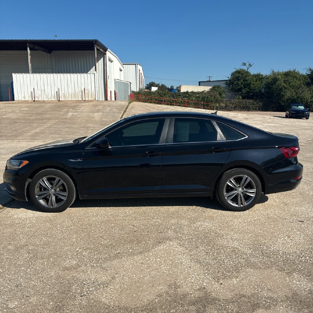 Used 2020 Volkswagen Jetta FWD image 2