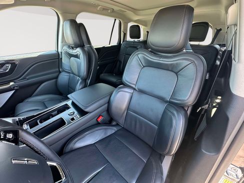 Used 2025 Lincoln Aviator Reserve w/ Equipment Group 201A image 25