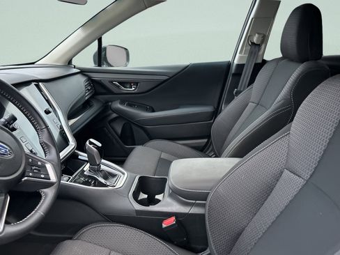 Used 2024 Subaru Outback Premium image 21