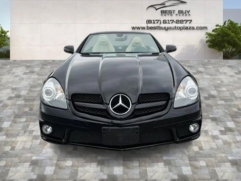 Used 2011 Mercedes-Benz SLK 300 image 9