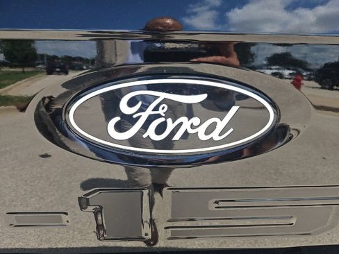 Used 2024 Ford F150 Lariat w/ Equipment Group 502A High AWD/4WD image 17