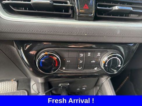 Used 2024 Chevrolet TrailBlazer LT w/ LT Cold Weather Package image 7