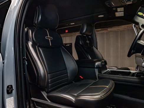 Used 2024 Ford F250 Platinum w/ FX4 Off-Road Package image 25