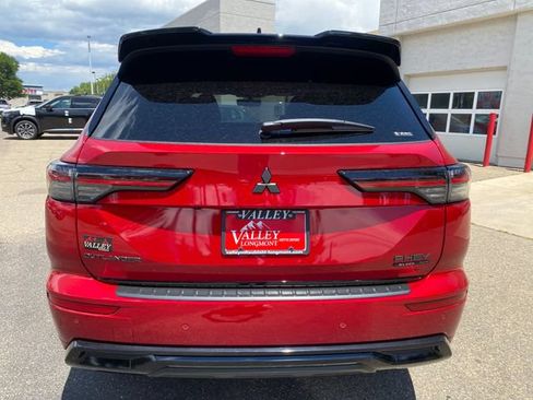 New 2026 Mitsubishi Outlander 4WD Plug-In Hybrid image 4