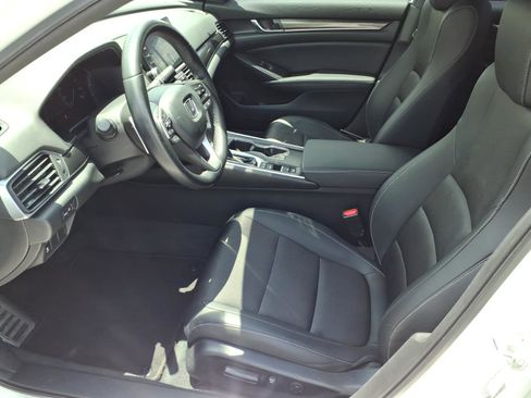 Used 2022 Honda Accord Sport image 11