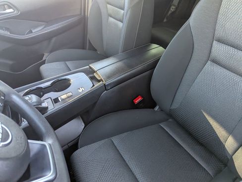 Certified 2024 Nissan Rogue SV image 20