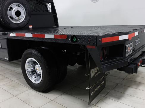 Used 2024 Chevrolet Silverado 3500 LT w/ Convenience Package image 33