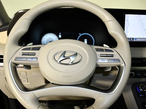 Used 2024 Hyundai Palisade Limited AWD/4WD image 20