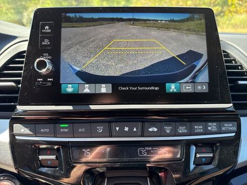 New 2026 Honda Odyssey Touring image 24