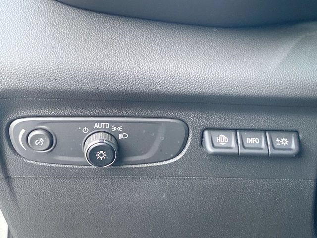 Used 2023 Buick Envision Avenir AWD/4WD image 18