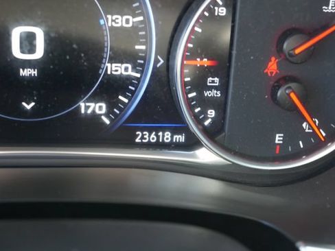 Used 2023 Chevrolet Traverse Premier w/ Redline Edition AWD/4WD image 21