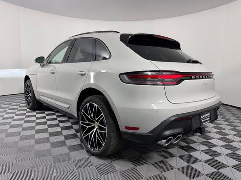 Certified 2026 Porsche Macan AWD/4WD image 3