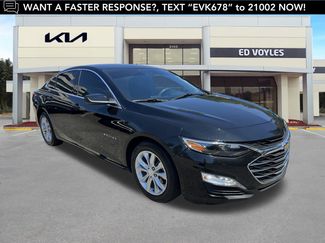 Used 2021 Chevrolet Malibu LT image 1
