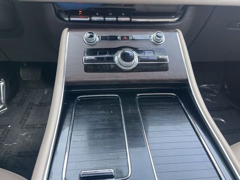 Certified 2023 Lincoln Aviator Reserve w/ Elements Package Plus AWD/4WD image 34