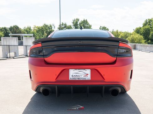 Used 2018 Dodge Charger R/T RWD image 6