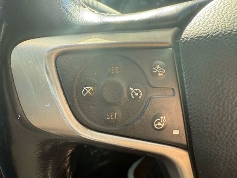 Used 2017 GMC Canyon Denali image 15