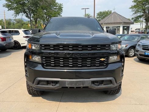 Used 2022 Chevrolet Silverado 1500 Custom w/ Safety Confidence Package AWD/4WD image 9